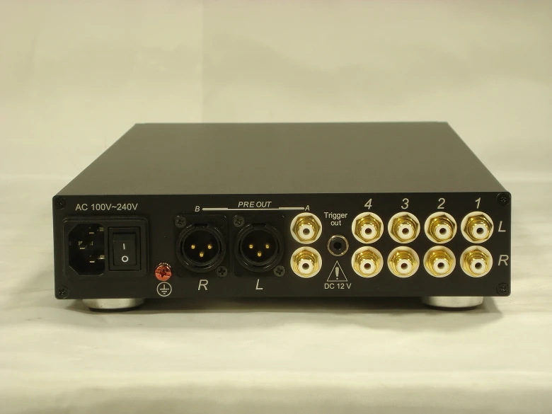 NuForce P-8S Preamplifier 4 NuForce P-8S Preamplifier - Image 2