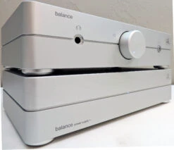 Clearaudio Balance V2 Balanced Phono Preamp/Headphone Amp (Silver) 11 Clearaudio Balance V2 Balanced Phono Preamp/Headphone Amp (Silver) -Gallo Acoustics shop BalanceV2Silver4