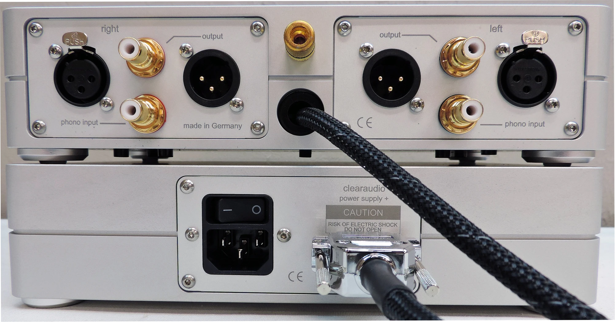 Clearaudio Balance V2 Balanced Phono Preamp/Headphone Amp (Silver) 8 Clearaudio Balance V2 Balanced Phono Preamp/Headphone Amp (Silver) - Image 6