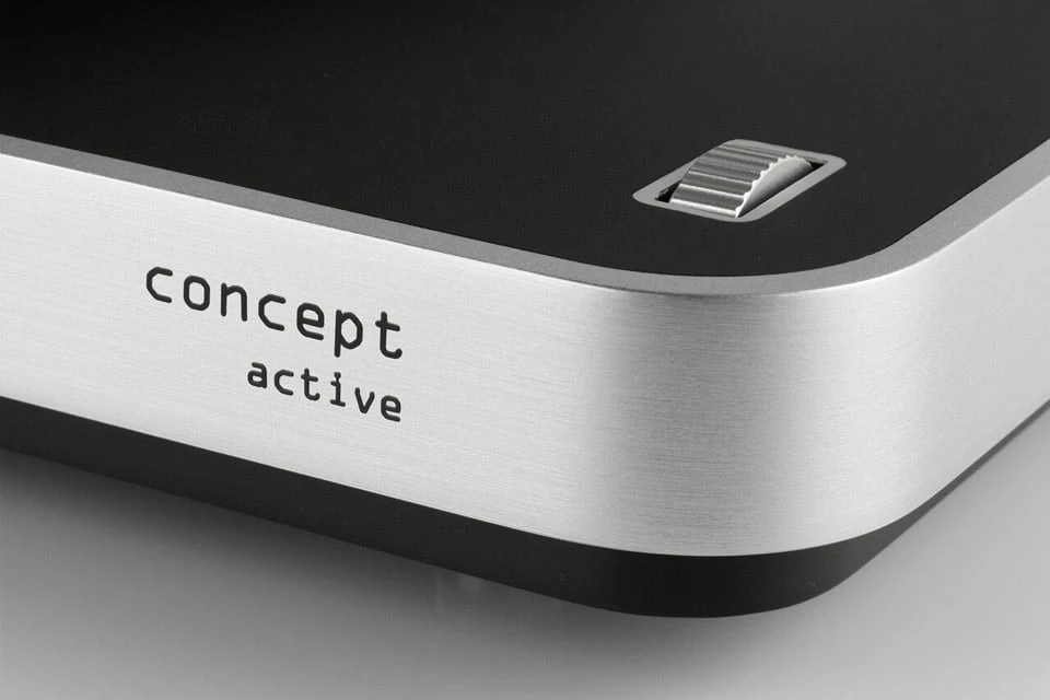 Clearaudio Concept Active Turntable With Internal Phono Preamp & Headphone Amp (Silver) 7 Clearaudio Concept Active Turntable With Internal Phono Preamp & Headphone Amp (Silver) - Image 5
