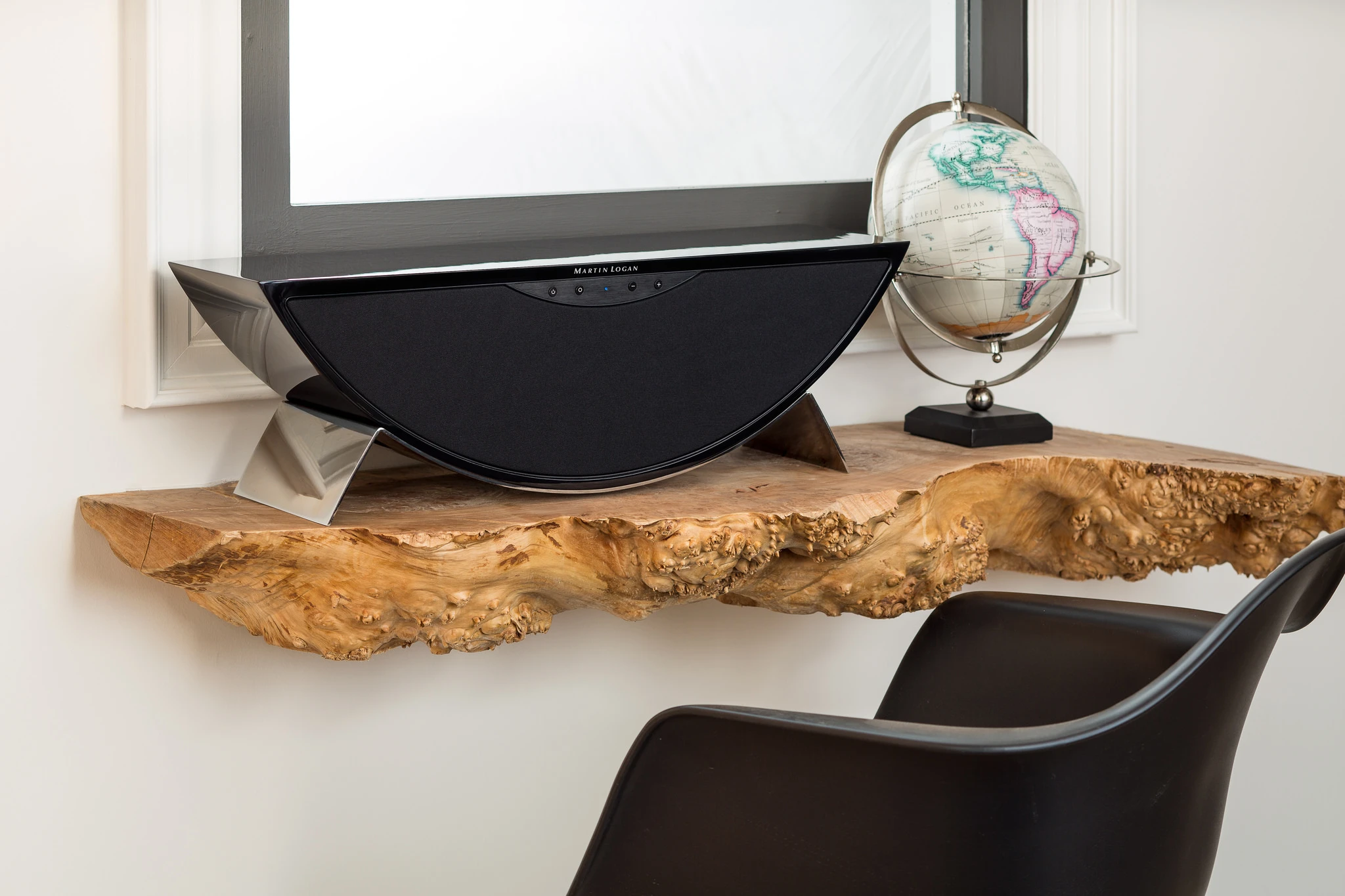 MartinLogan Crescendo X Premium Wireless Speaker System - Gloss Black 4 MartinLogan Crescendo X Premium Wireless Speaker System - Gloss Black - Image 2