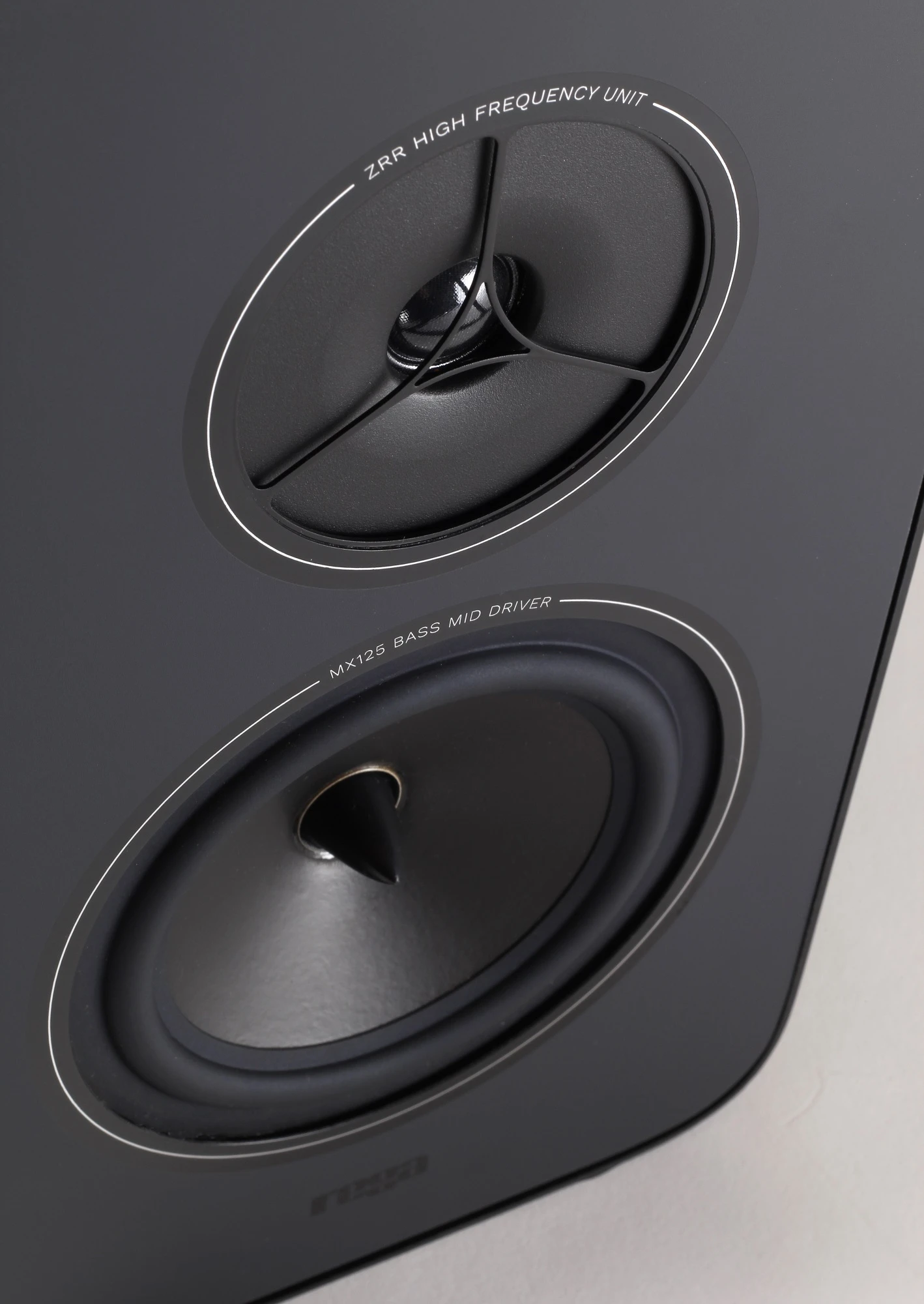Rega Kyte 2-way Bookshelf Loudspeakers (Pair) 7 Rega Kyte 2-way Bookshelf Loudspeakers (Pair) - Image 5