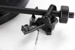 Rega Planar 1 Turntable With Carbon Cartridge (Matte White) -Gallo Acoustics shop Planar1MatteWhite8