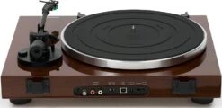Alternative view of Thorens TD 202 Turntable With AT 95E Cartridge (Walnut)