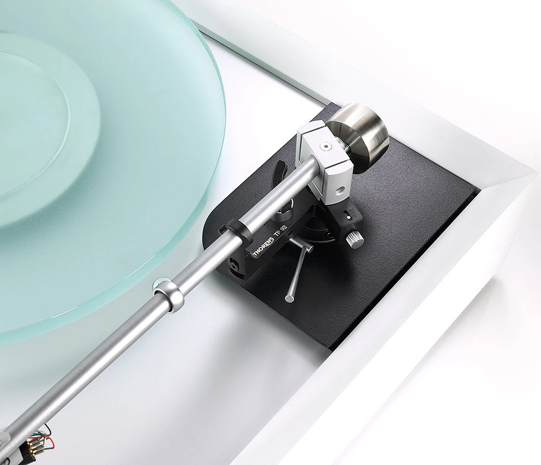 Thorens TD 903 Turntable (Black) 4 Thorens TD 903 Turntable (Black) - Image 2