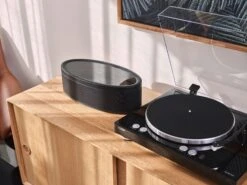 Yamaha MusicCast VINYL 500 Wi-Fi Enabled Turntable -Gallo Acoustics shop TTN503BL9