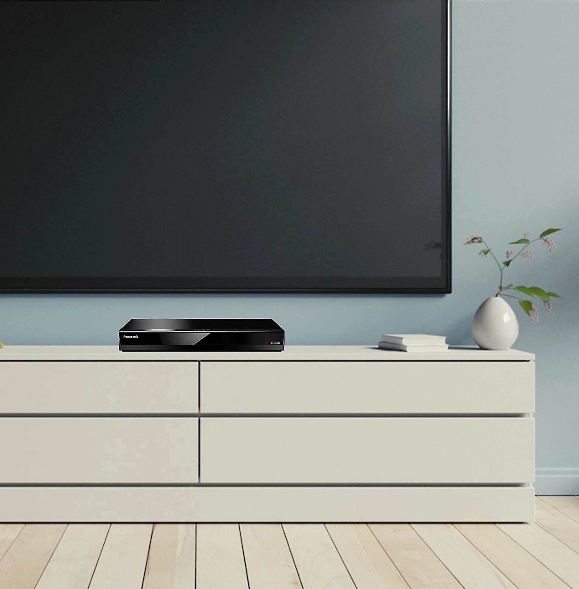 Panasonic DP-UB420-K Wi-Fi Streaming 4K Ultra HD Hi-Res Audio Blu-Ray Player 4 Panasonic DP-UB420-K Wi-Fi Streaming 4K Ultra HD Hi-Res Audio Blu-Ray Player - Image 2